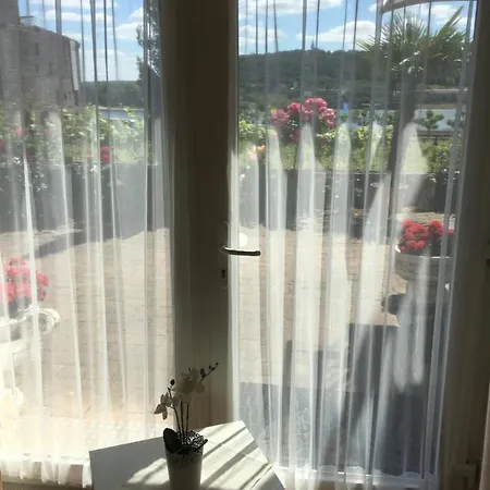 „die 3 Am Rhein“ Ruedesheim am Rhein